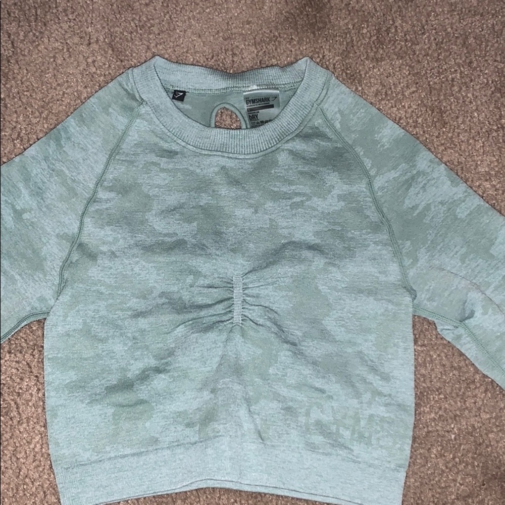 Gymshark camo seamless long sleeve crop top.